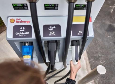 V Česku je 1525 dobíjecích bodů, na jeden připadá devět elektrických vozidel