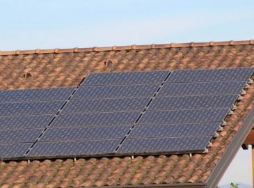 Návrh MPO: Lidé by si mohli pořídit solární elektrárny s pětkrát větším výkonem